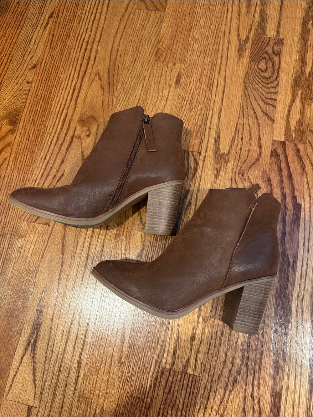 Mia | Women's Ankle Boots in brown with Pointed Toe Block Heel